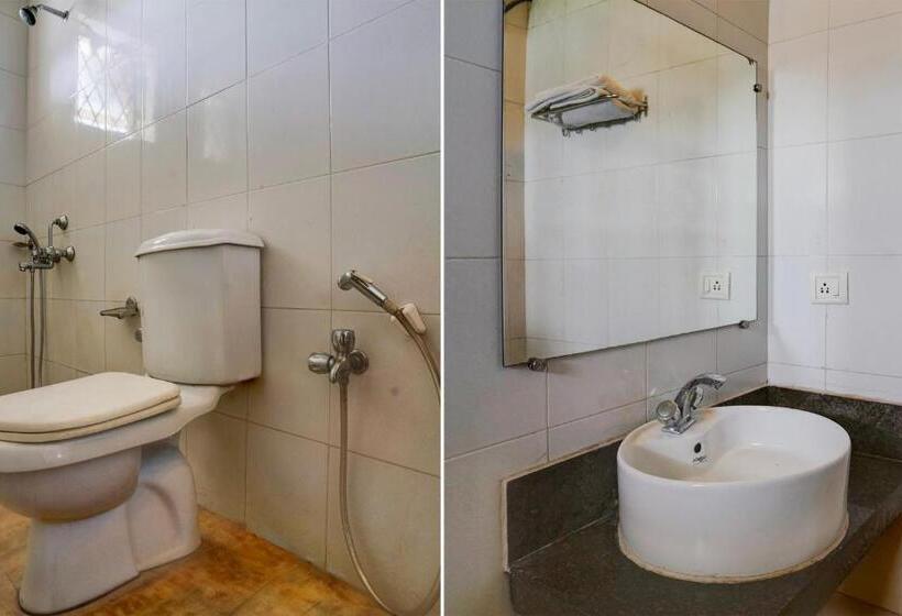 Hotel Super Townhouse Candolim