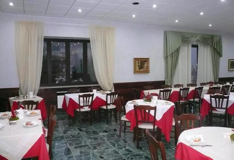 Hotelli Albergo Belvedere