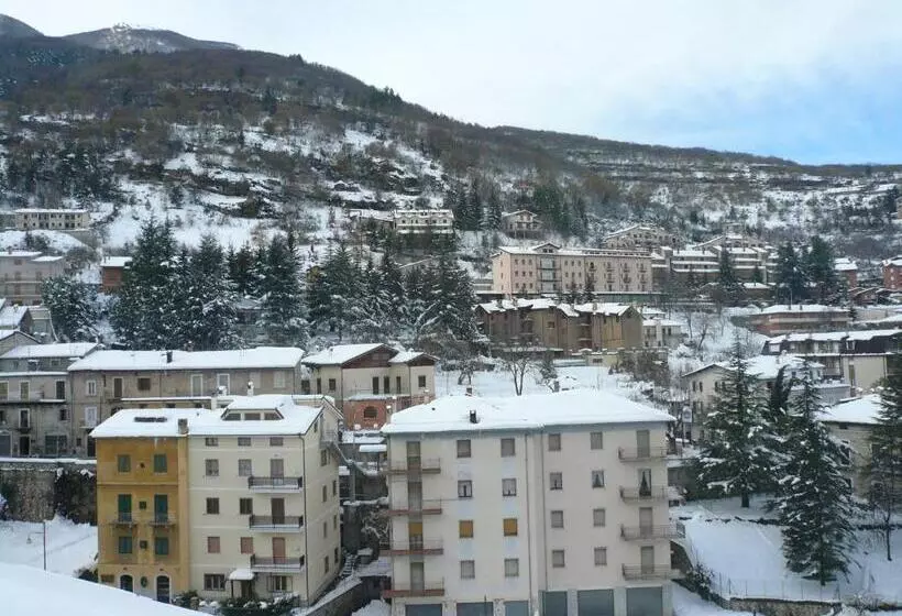 Hotelli Albergo Belvedere