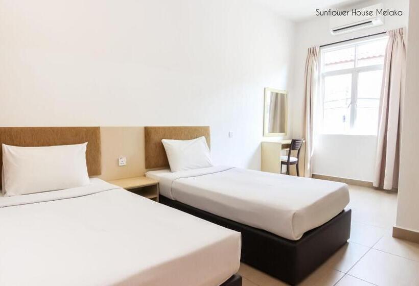 Hotel De Harmony Stay