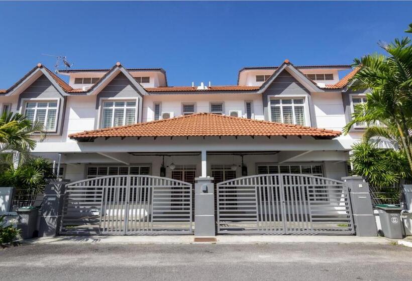 Hotel De Harmony Stay