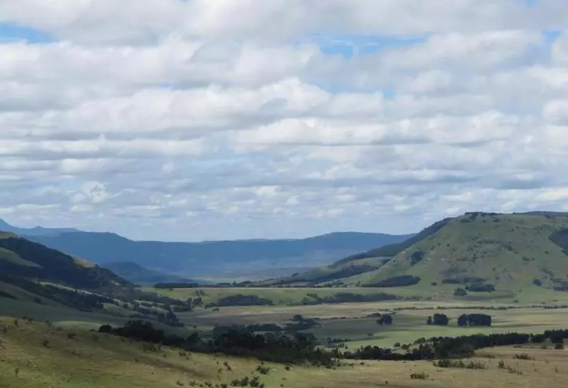 ホテル Luiperdkloof Trout Lodge