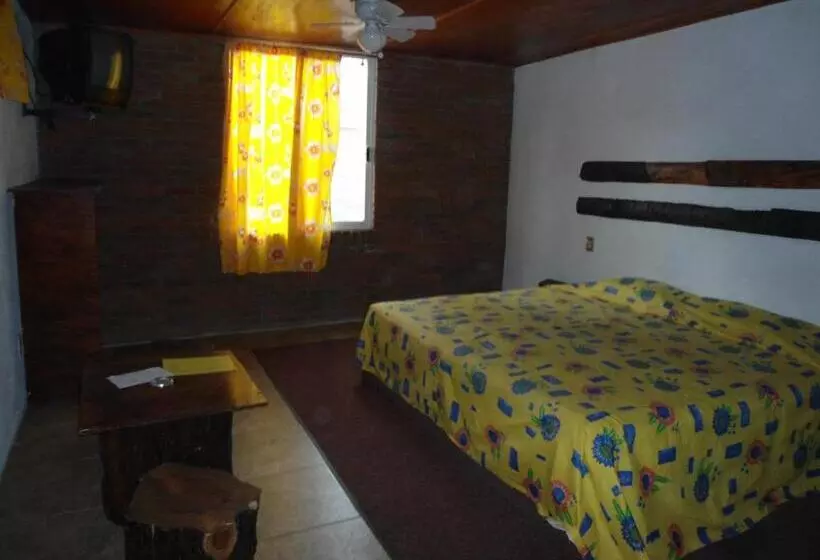 ホテル Valle De Bravo