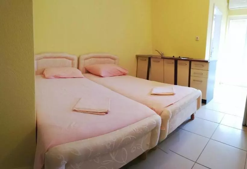 پانسیون Apartmans Hari