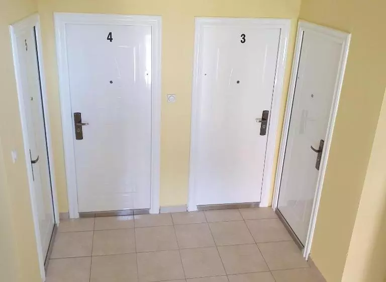پانسیون Apartmans Hari