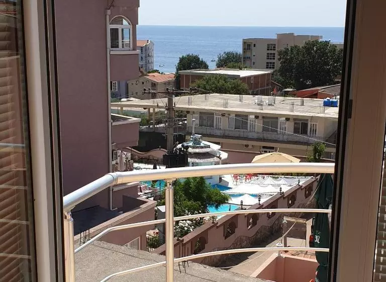 پانسیون Apartmans Hari