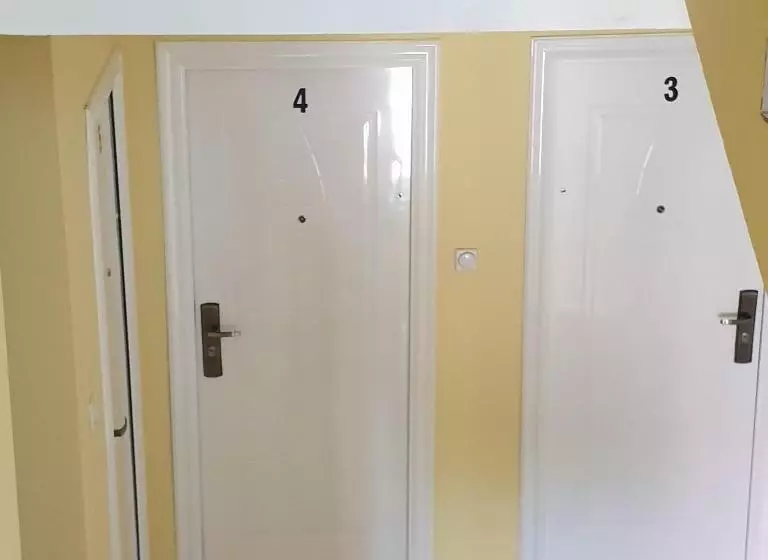 پانسیون Apartmans Hari