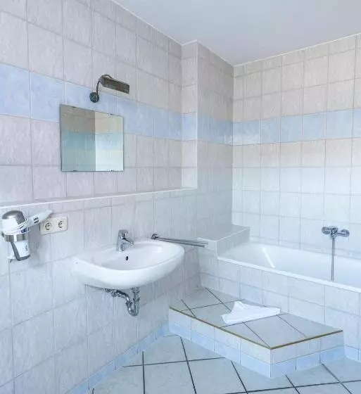 U Nautic Restaurant & Pension