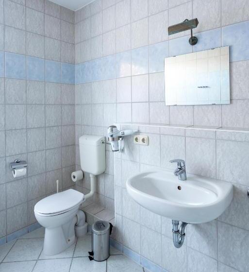 U Nautic Restaurant & Pension