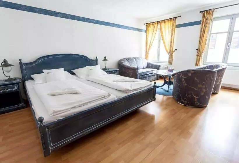 U Nautic Restaurant & Pension