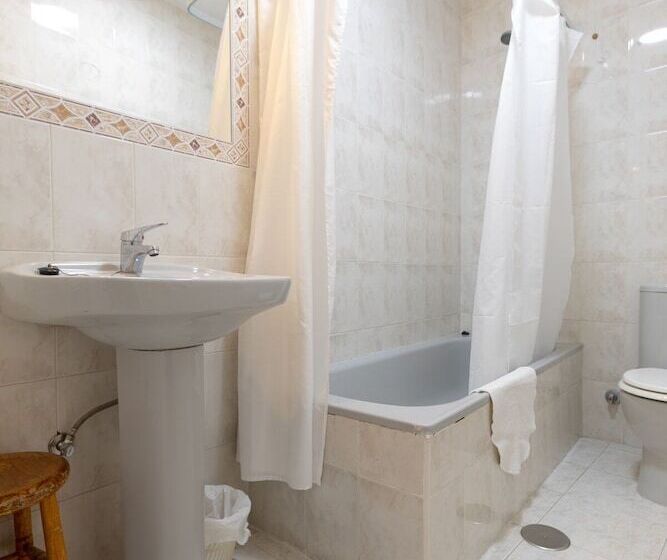 Vandrarhem Hostal La Pilarica