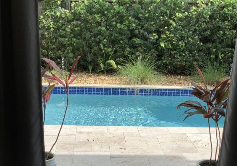 مبيت وإفطار Islands Inn On The Drive