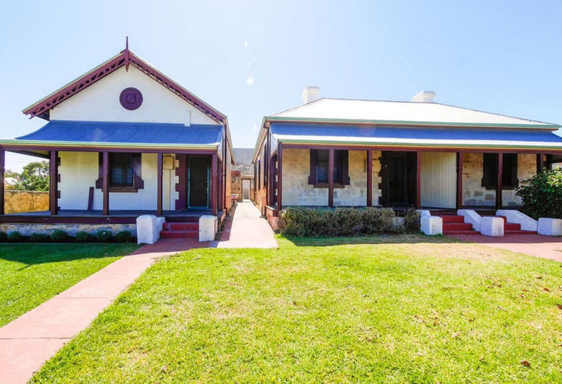 Fremantle Colonial Cottages