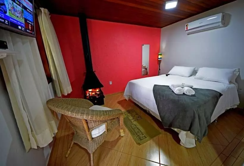 Hotelli Alta Colina Chales