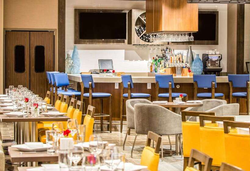 Cambria Hotel Mcallen Convention Center