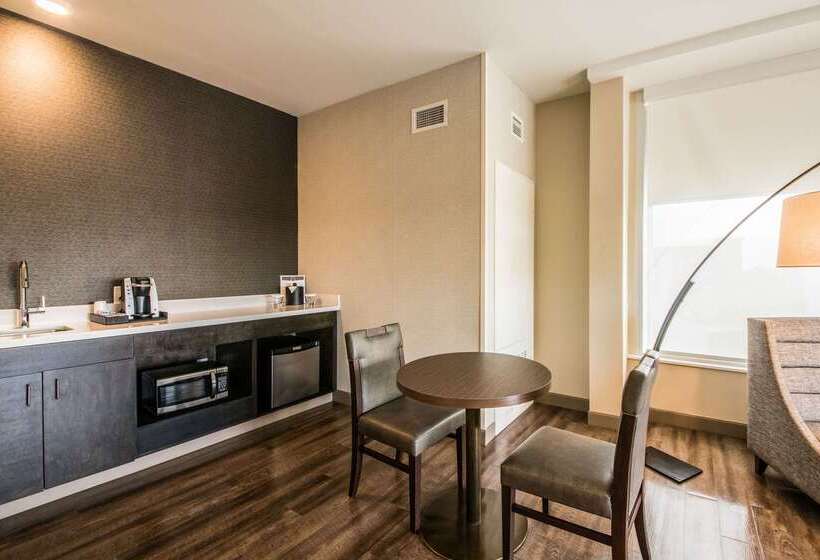 Cambria Hotel Mcallen Convention Center