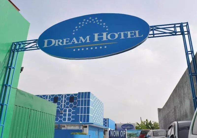 ホテル Dream World Las Pinas