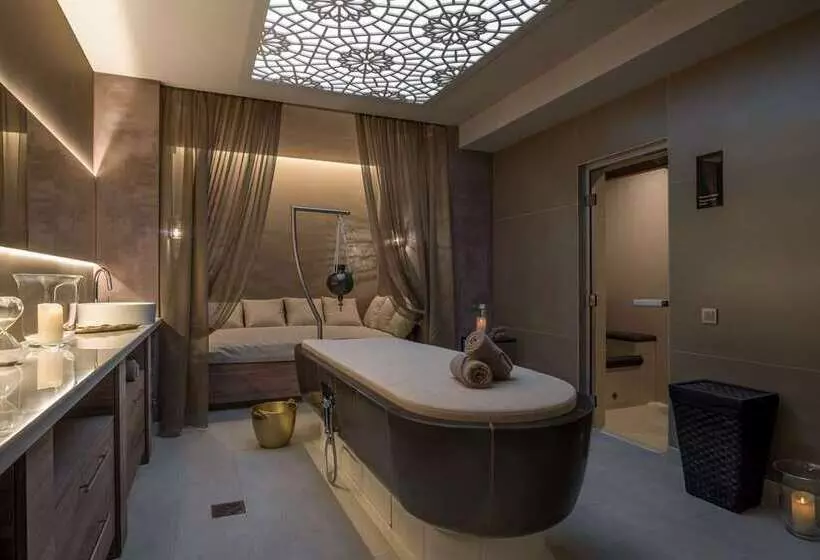 Hotelli Hilton Saint Petersburg Expoforum