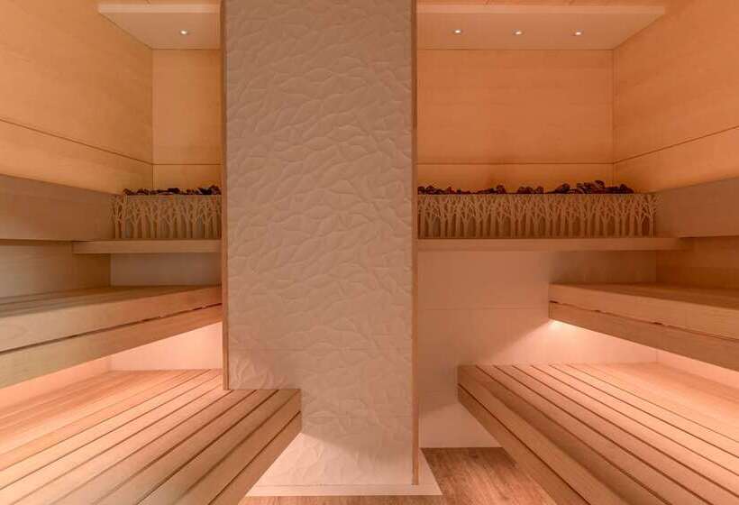 فندق Hilton Saint Petersburg Expoforum