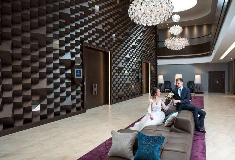 فندق Hilton Saint Petersburg Expoforum