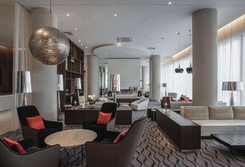 ホテル Hilton Saint Petersburg Expoforum