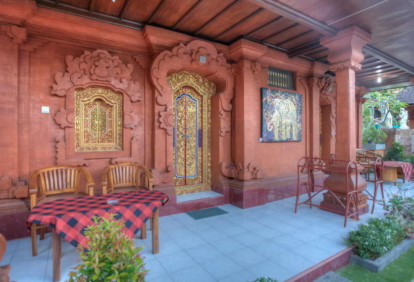 בית מלון כפרי Kesumasari Beach