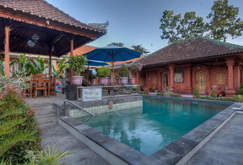 בית מלון כפרי Kesumasari Beach