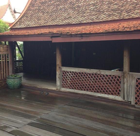 ホテル Luang Chumni Village