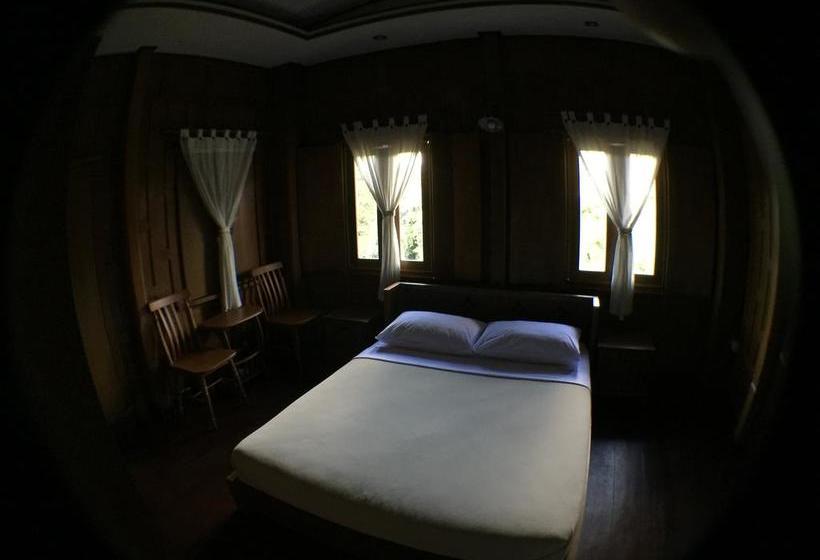 ホテル Luang Chumni Village