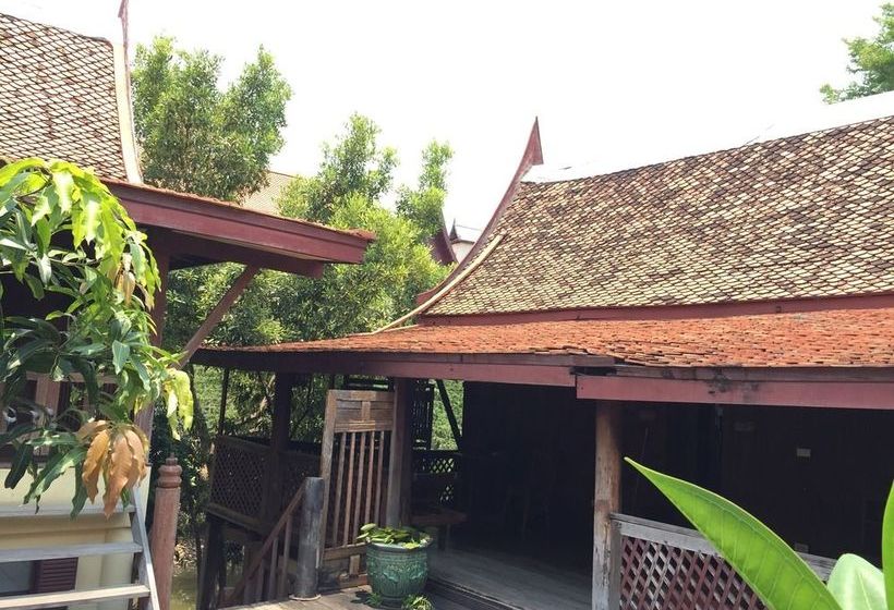 ホテル Luang Chumni Village