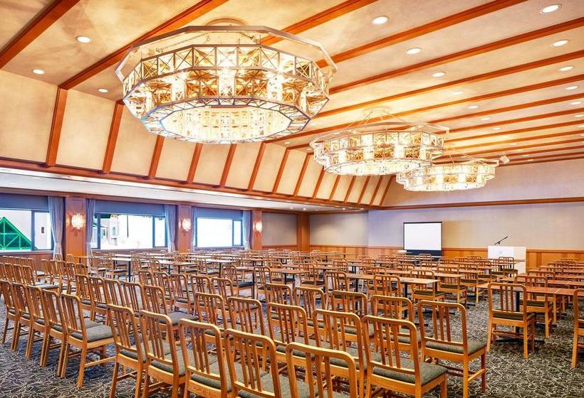 בית מלון כפרי Sheraton Hokkaido Kiroro Resort