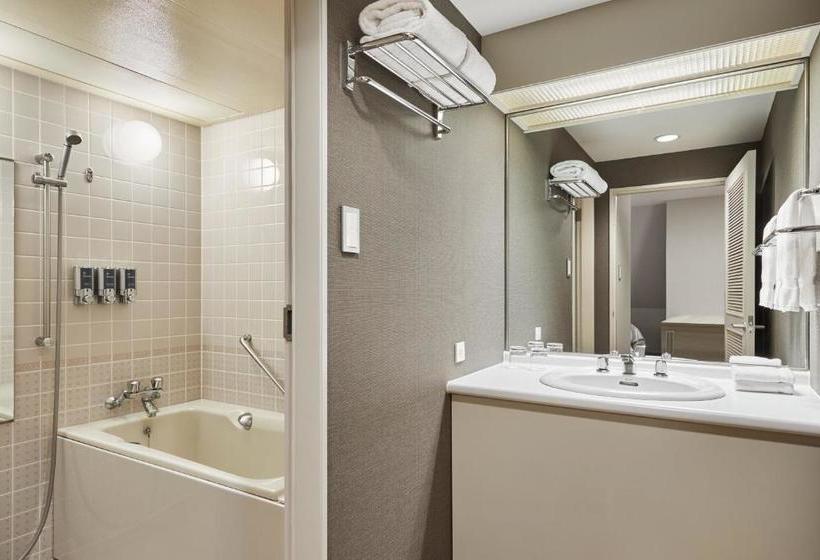 בית מלון כפרי Sheraton Hokkaido Kiroro Resort