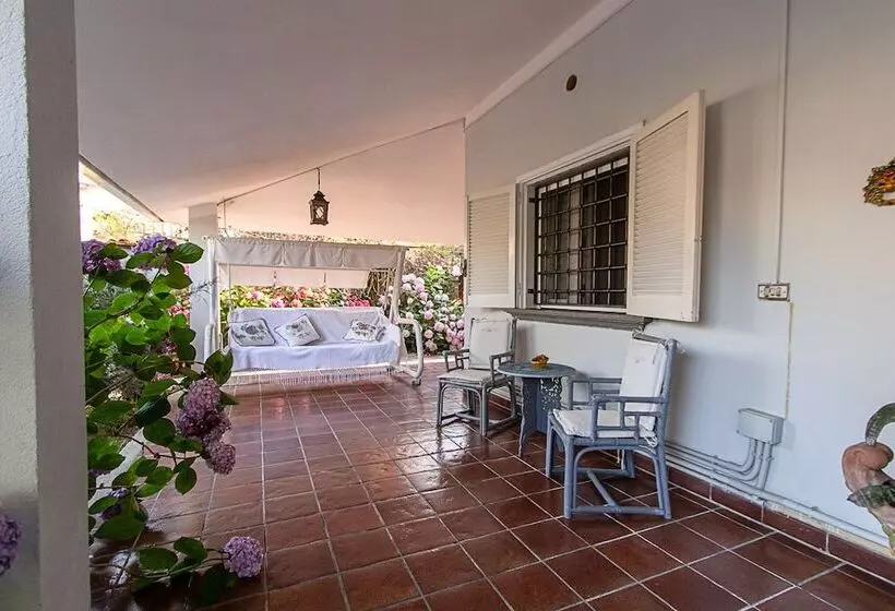 Hotelli Villa Hermes