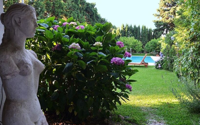 فندق Villa Hermes