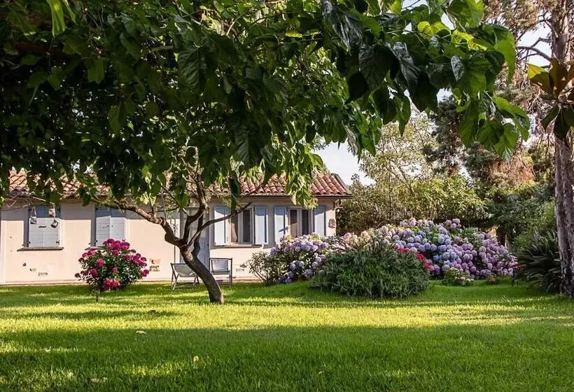 Hotelli Villa Hermes
