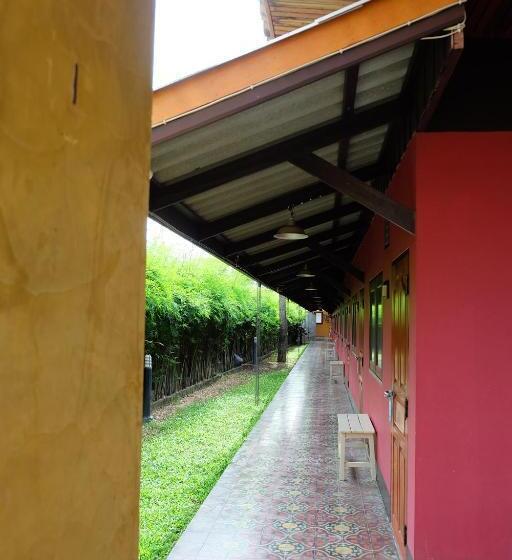 펜션 Baan Ma Feung Guest House