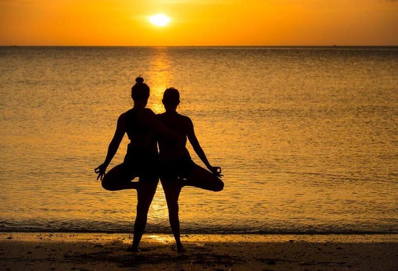 Курорт Oasis Yoga Bungalows