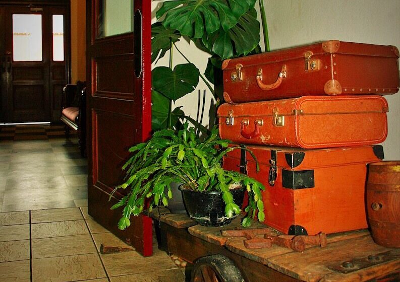 Southern Railway Hotel Goulburn