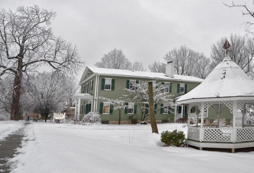 The Bed And Breakfast At Oliver Phelps