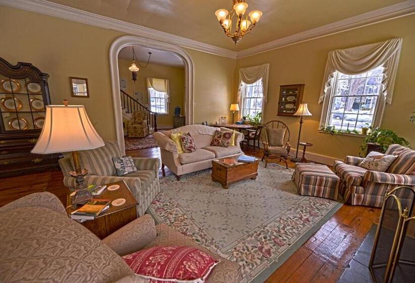 The Bed And Breakfast At Oliver Phelps