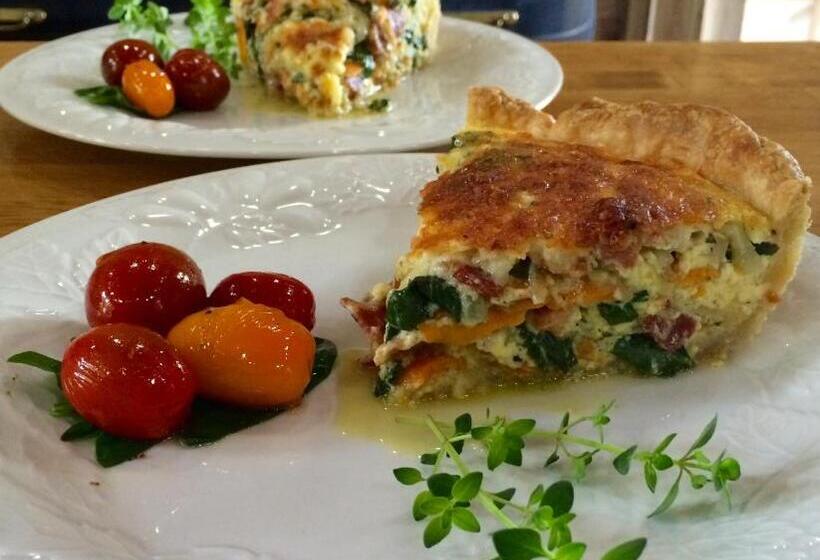 The Bed And Breakfast At Oliver Phelps