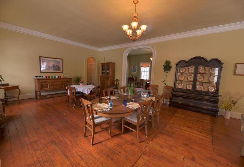 The Bed And Breakfast At Oliver Phelps