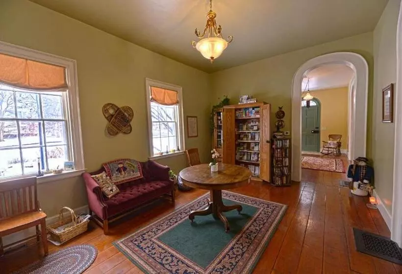 The Bed And Breakfast At Oliver Phelps