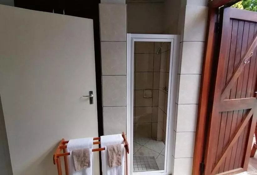 تختخواب و صبحانه Aanhuizen