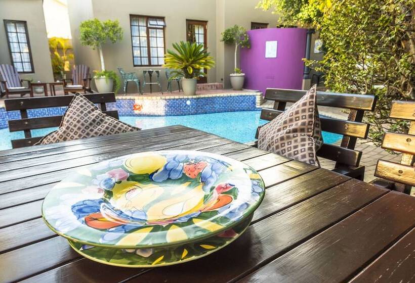 Aamiaismajoitus (B&B) Kingfisher Guesthouse