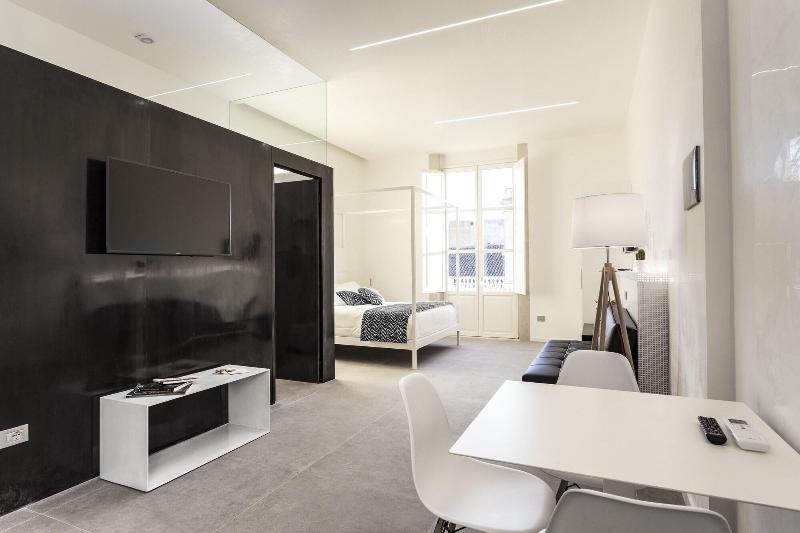 Bed and Breakfast Nostos Rooms & Apartments