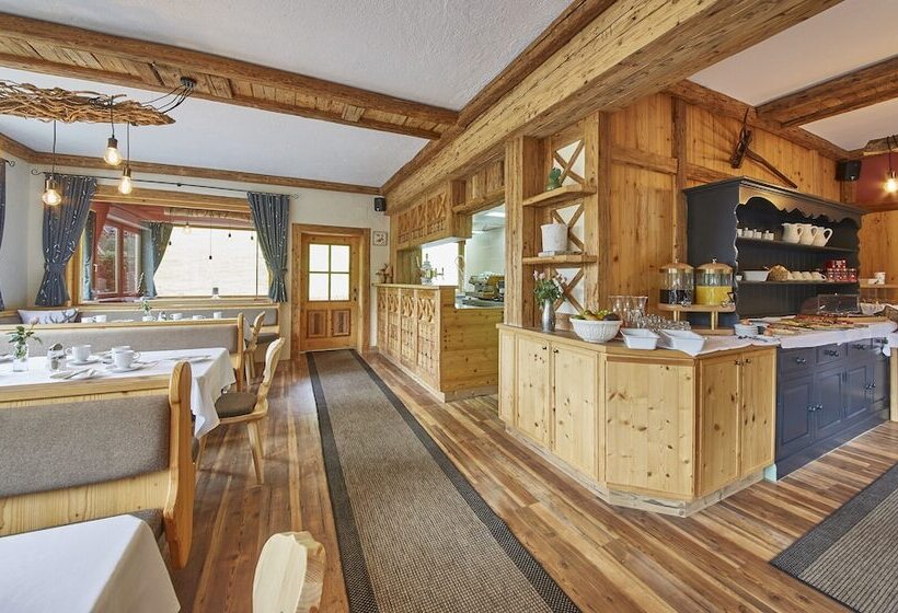 مبيت وإفطار Sportpension Enzian