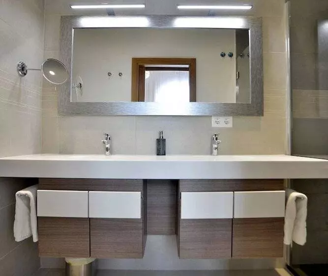 El Armador Casa Palacio By Luxury Suites Cádiz