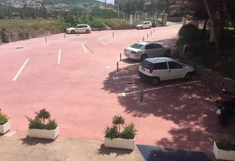 هتل Castelsardo Domus Beach