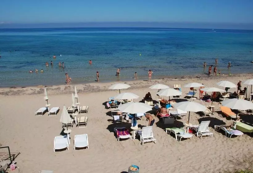 هتل Castelsardo Domus Beach